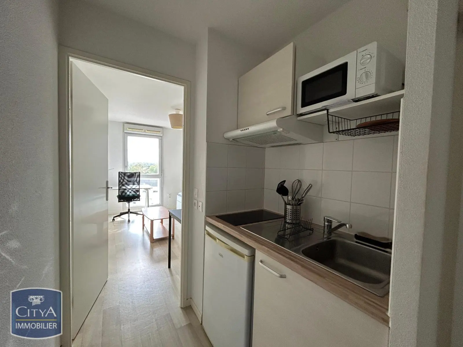 Photo 3 Appartement 1 pièce 19.54m²