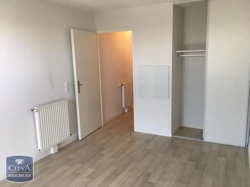 Photo 1 Appartement 1 pièce 19.54m²