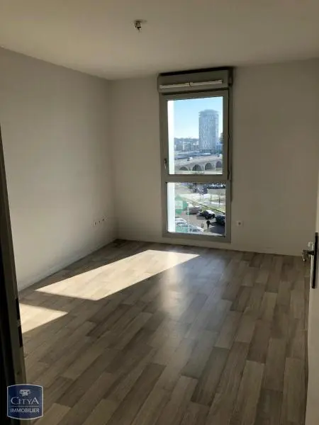 Photo 2 Appartement 1 pièce 19.54m²