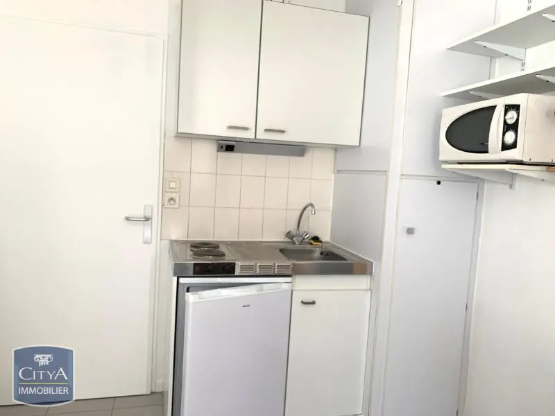 Photo 2 Appartement 1 pièce 13.05m²