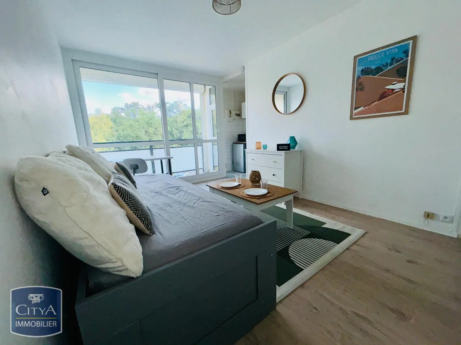 Photo 2 Appartement 1 pièce 20.01m²