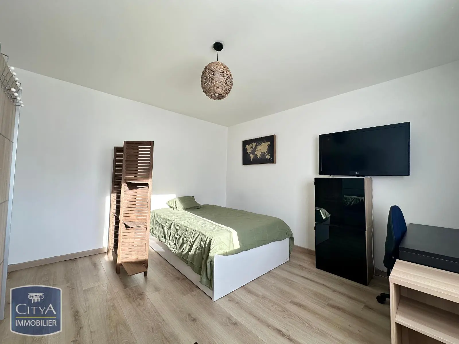 Photo 1 Appartement 1 pièce 32.83m²