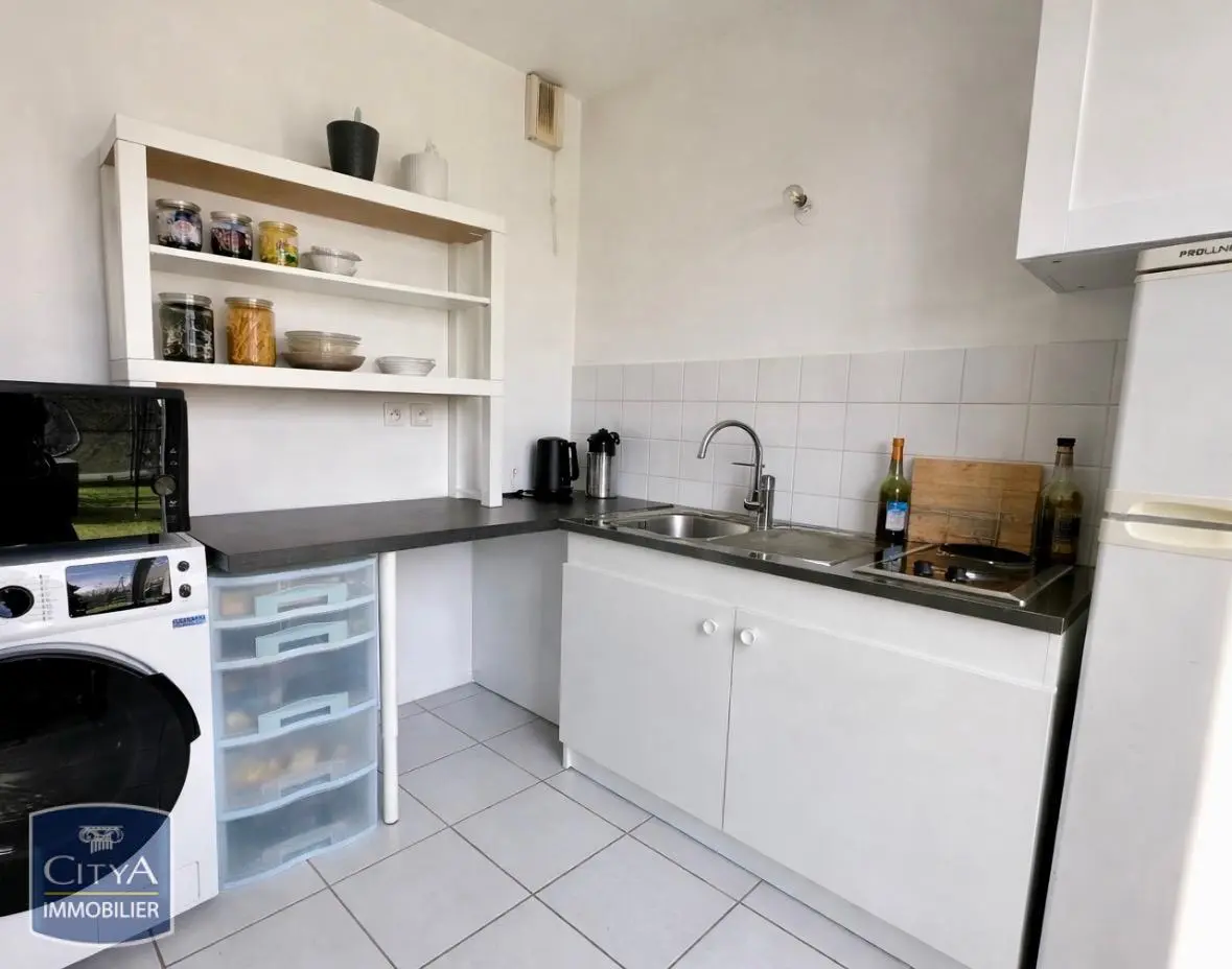 Photo 4 Appartement 1 pièce 27.97m²