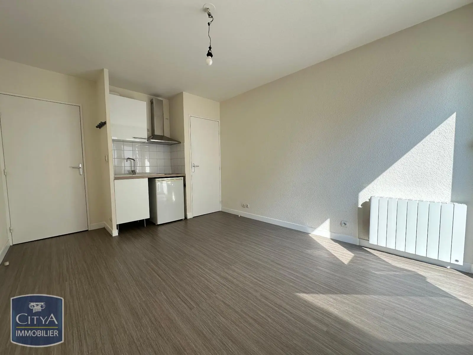 Photo 2 Appartement 1 pièce 19.53m²