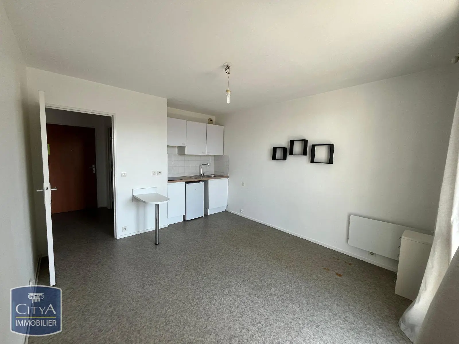 Photo 2 Appartement 1 pièce 20.09m²