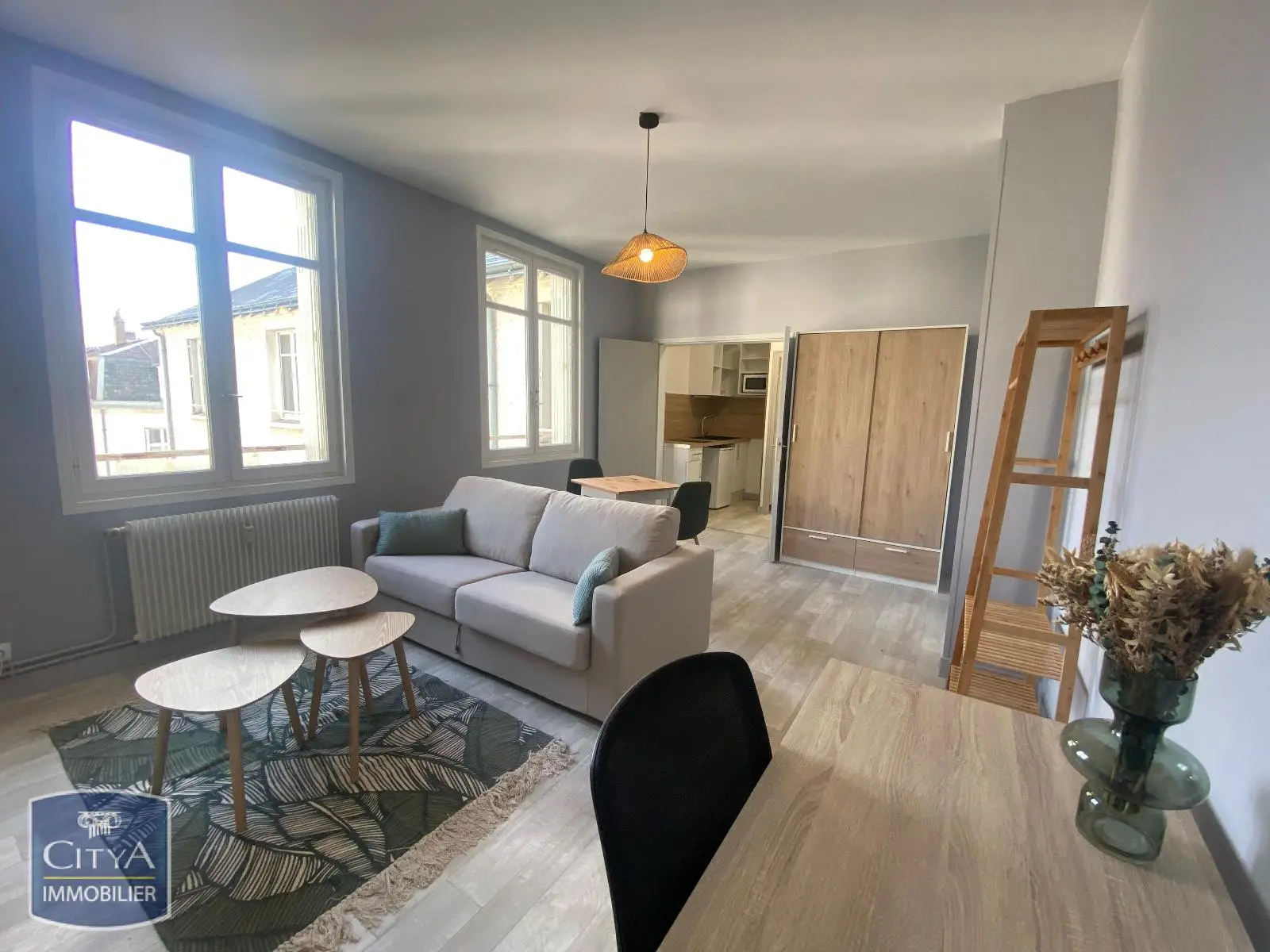 Photo 1 Appartement 1 pièce 29.9m²