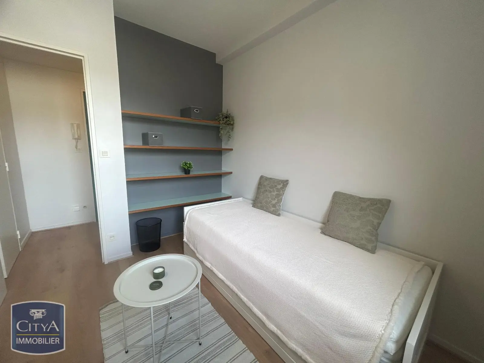 Photo 2 Appartement 1 pièce 16.92m²