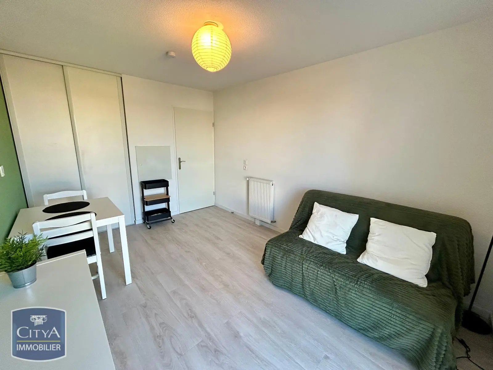 Photo 1 Appartement 1 pièce 19.54m²