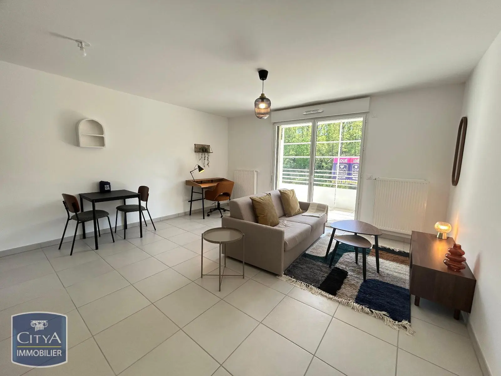 Photo 2 Appartement 1 pièce 31.84m²