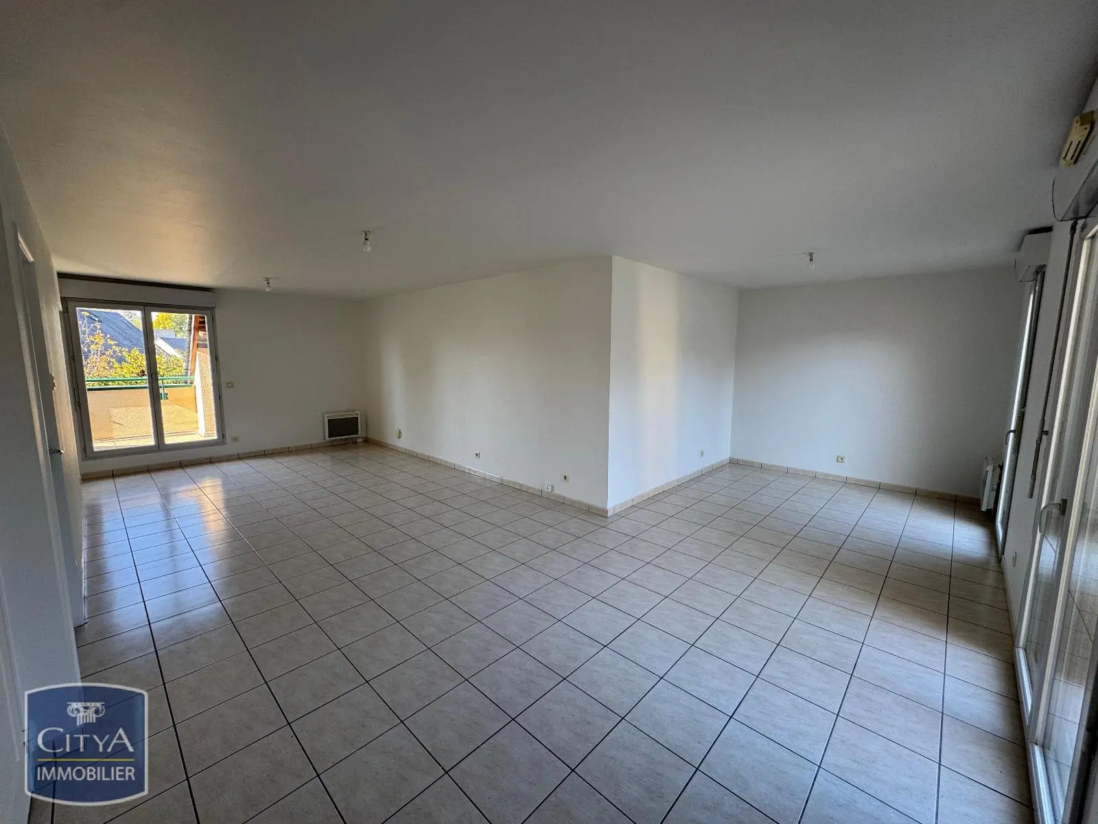 Photo 1 Appartement 4 pièces 109.42m²