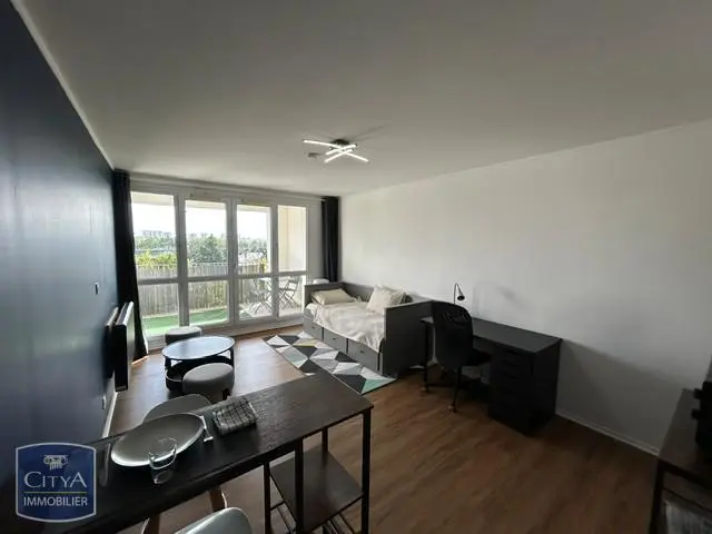 Photo 2 Appartement 1 pièce 29.87m²