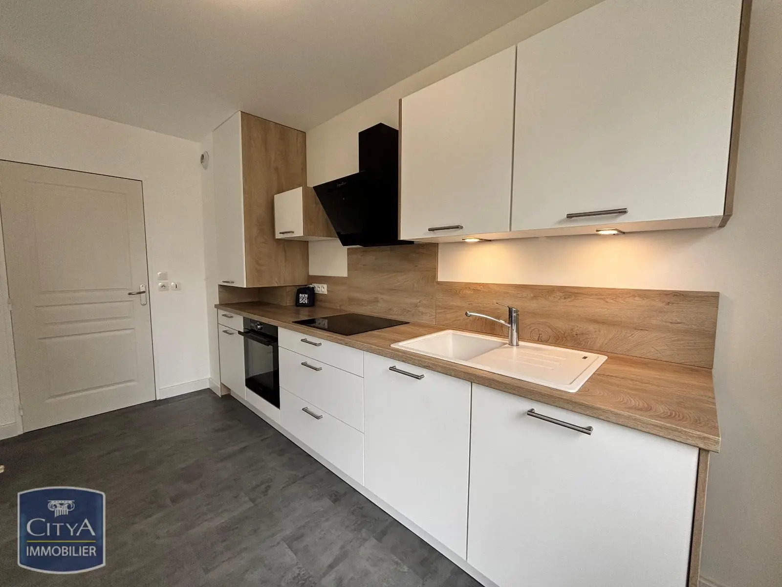 Photo 2 Appartement 3 pièces 77.64m²