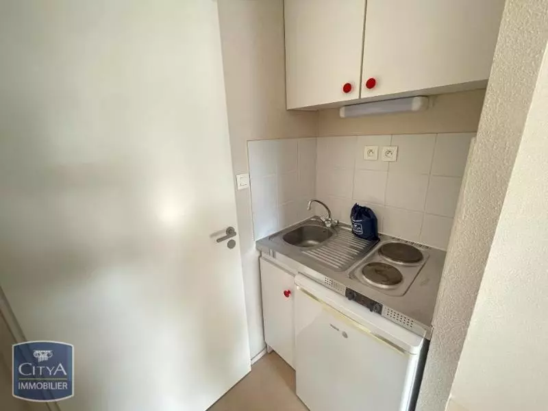 Photo 2 Appartement 1 pièce 20.6m²