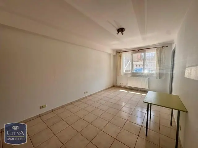 Photo 1 Appartement 1 pièce 27.52m²