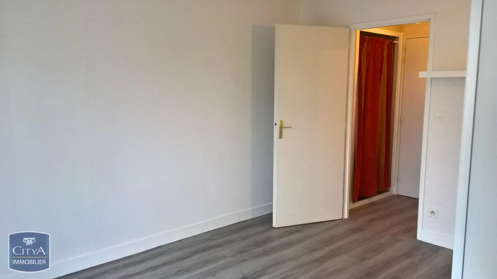 Photo 1 Appartement 1 pièce 20m²