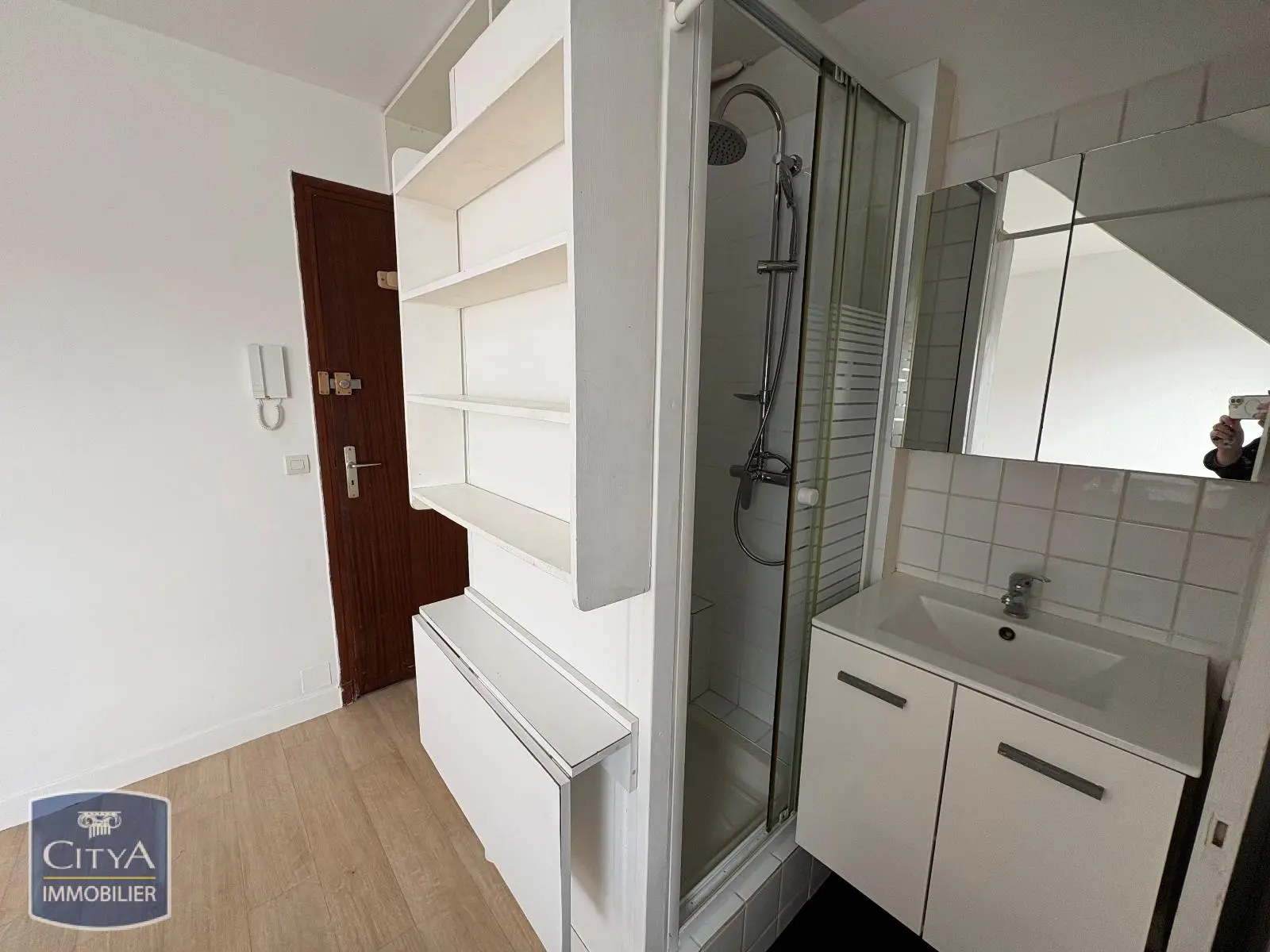 Photo 3 Appartement 1 pièce 10.75m²