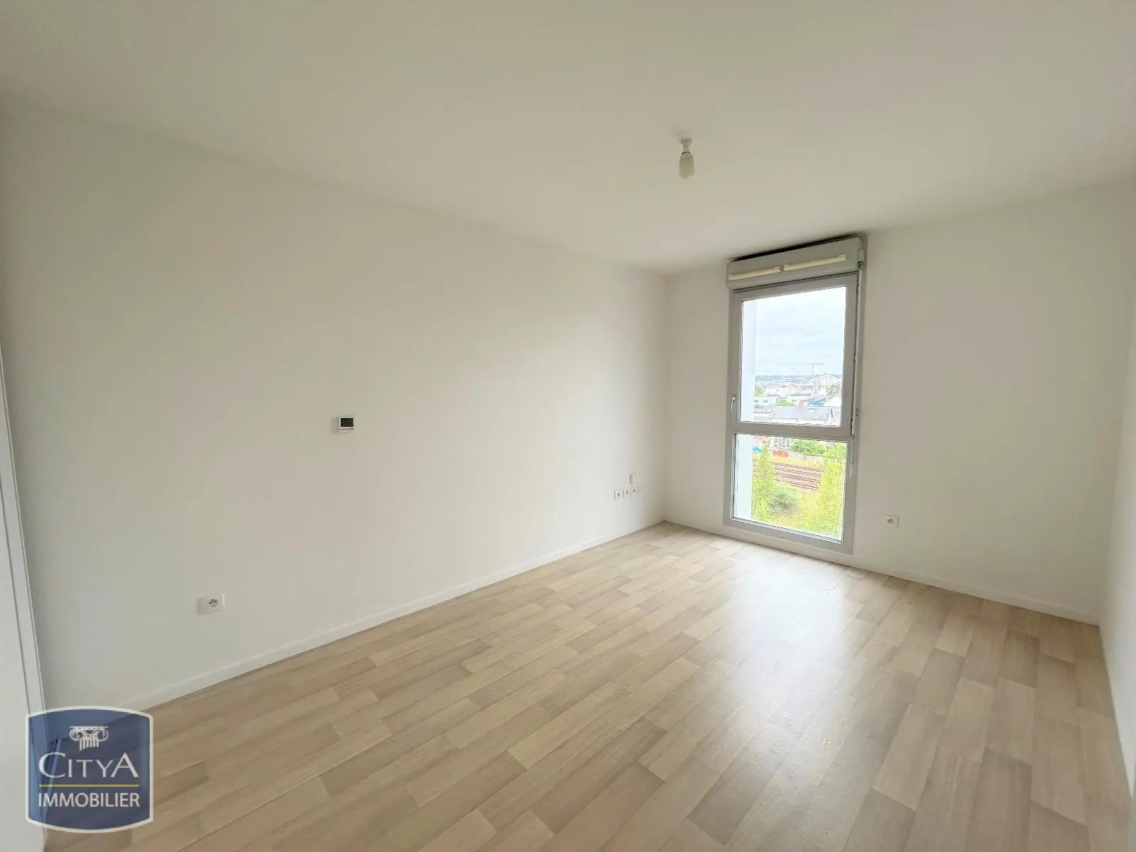 Photo 2 Appartement 1 pièce 19.54m²