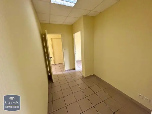 Photo 8 Local Commercial