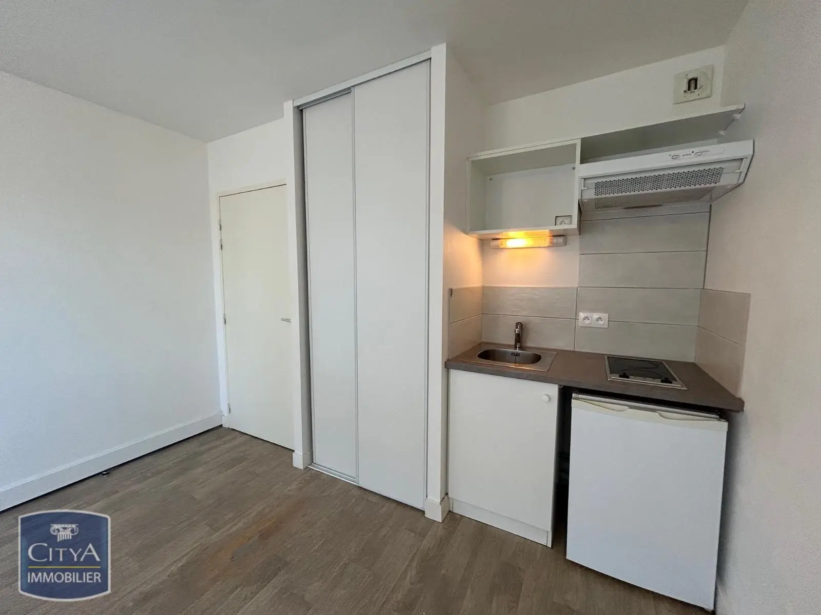 Photo 3 Appartement 1 pièce 21.72m²
