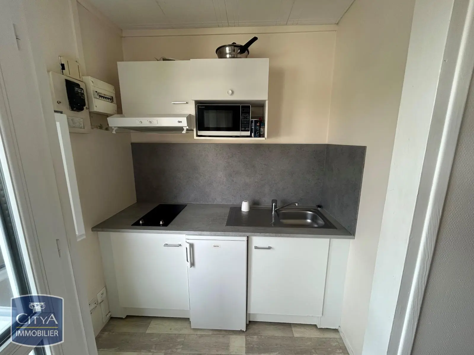 Photo 3 Appartement 1 pièce 21.01m²
