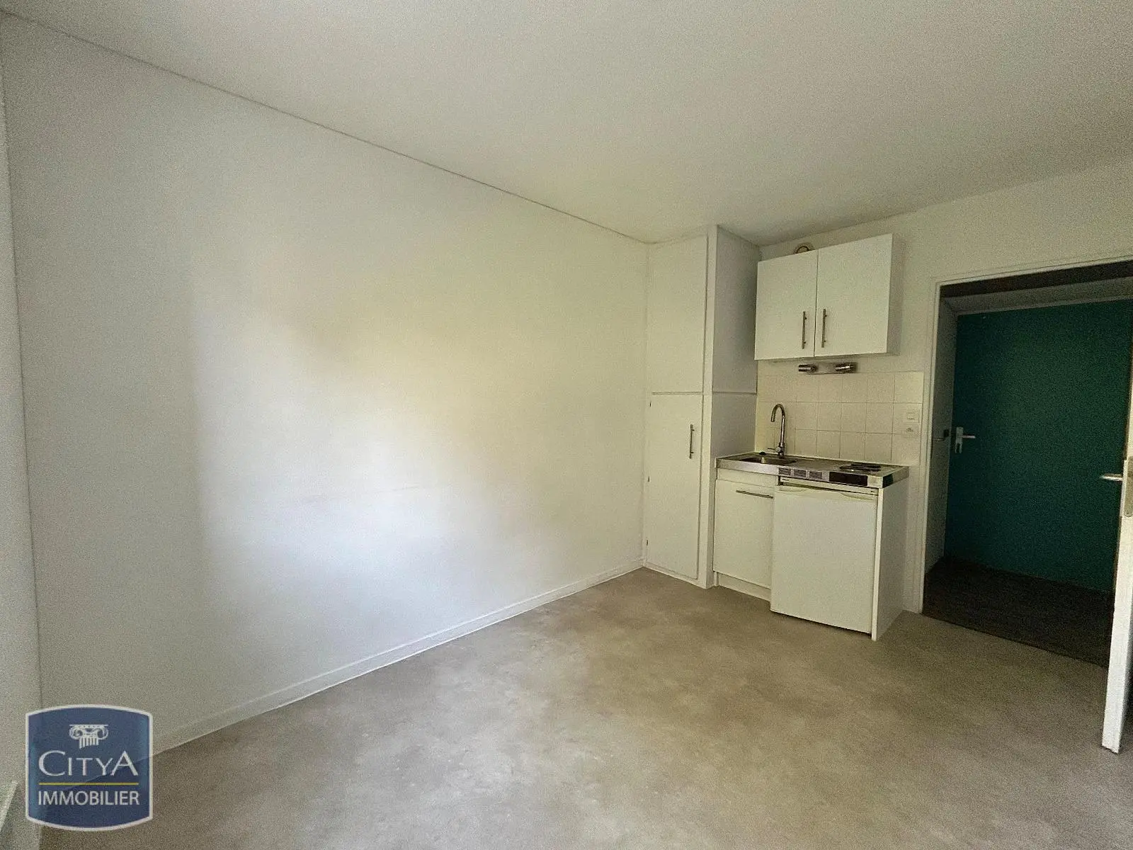 Photo 2 Appartement 1 pièce 12.86m²