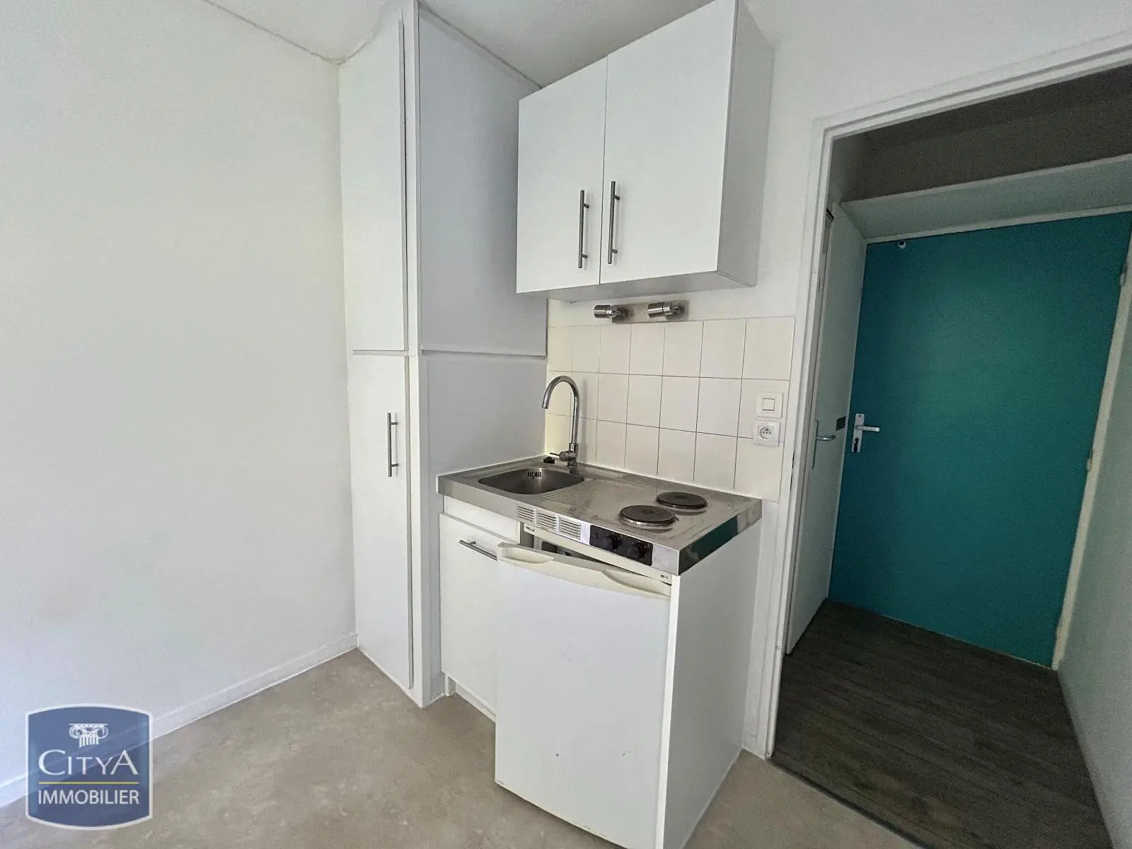 Photo 1 Appartement 1 pièce 12.86m²