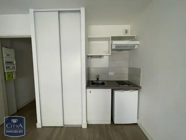 Photo 2 Appartement 1 pièce 23.55m²