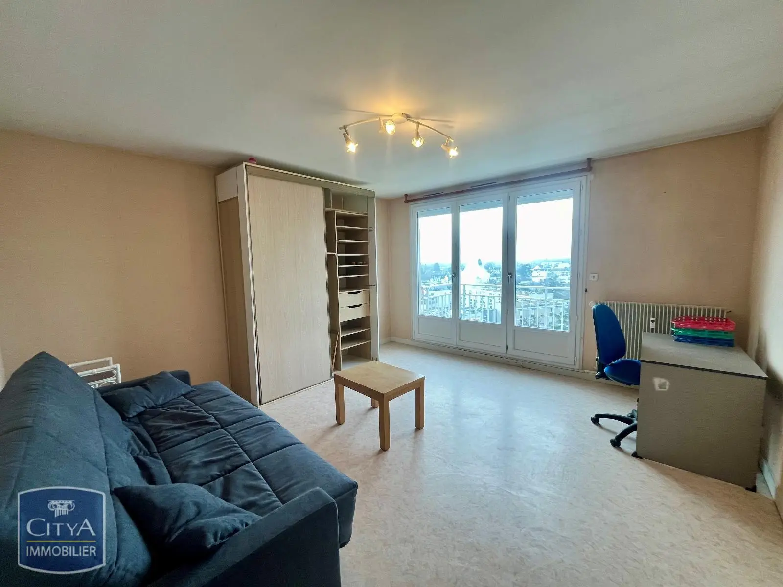Photo 1 Appartement 1 pièce 32.18m²