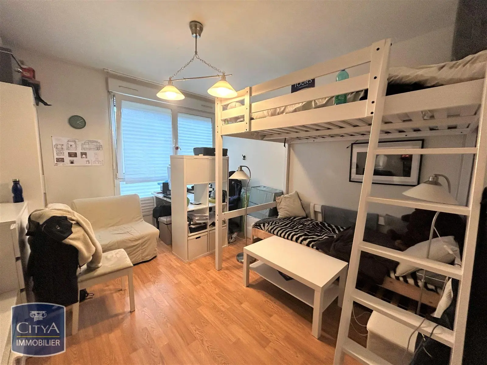 Photo 1 Appartement 1 pièce 28m²