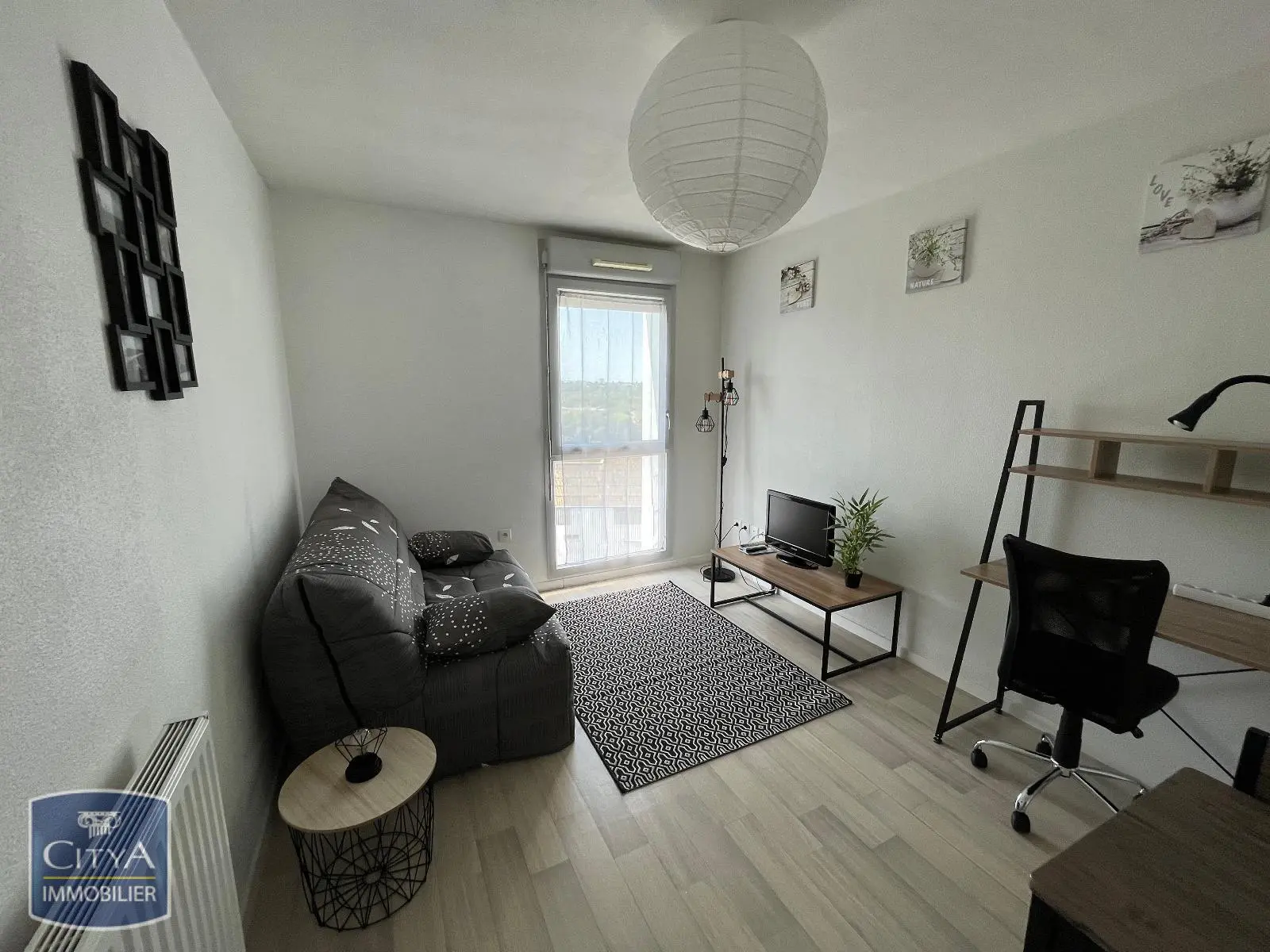 Photo 1 Appartement 1 pièce 19.54m²