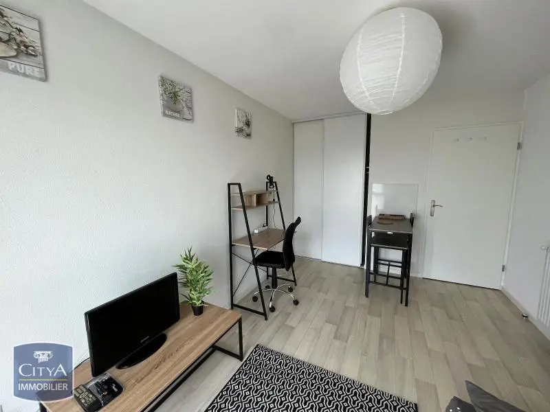 Photo 2 Appartement 1 pièce 19.54m²