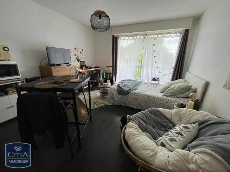 Photo 2 Appartement 1 pièce 26.74m²