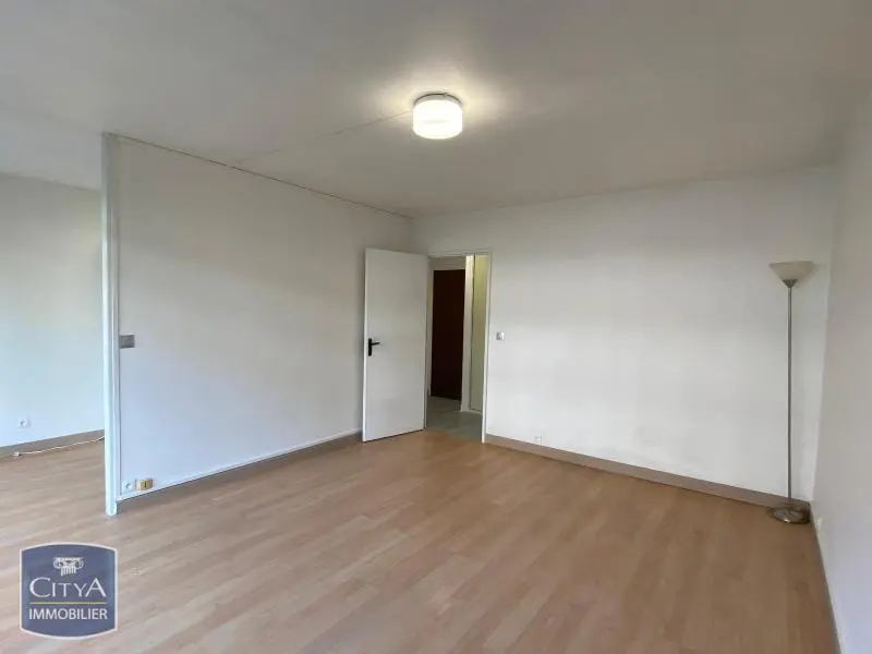 Photo 3 Appartement 1 pièce 35.39m²