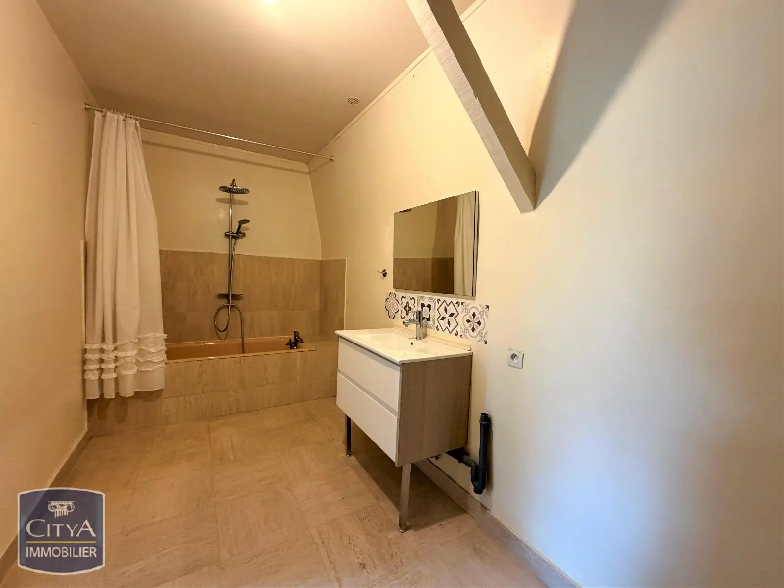 Photo 6 Maison 6 pièces 163.71m²