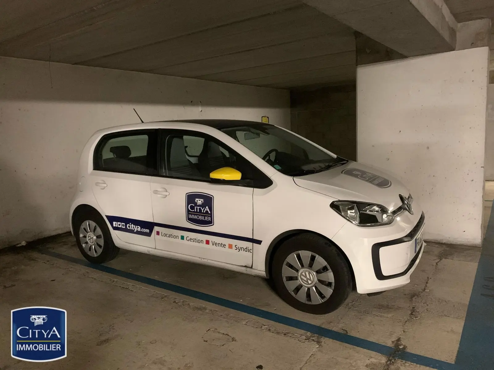 Photo Parking 8m²