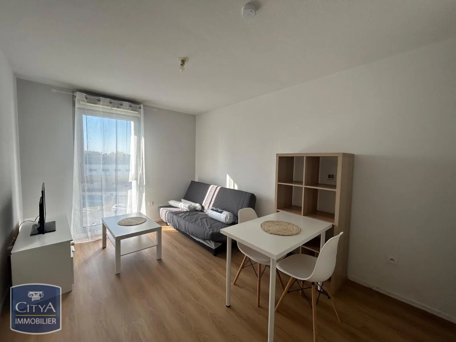 Photo 1 Appartement 1 pièce 19.54m²