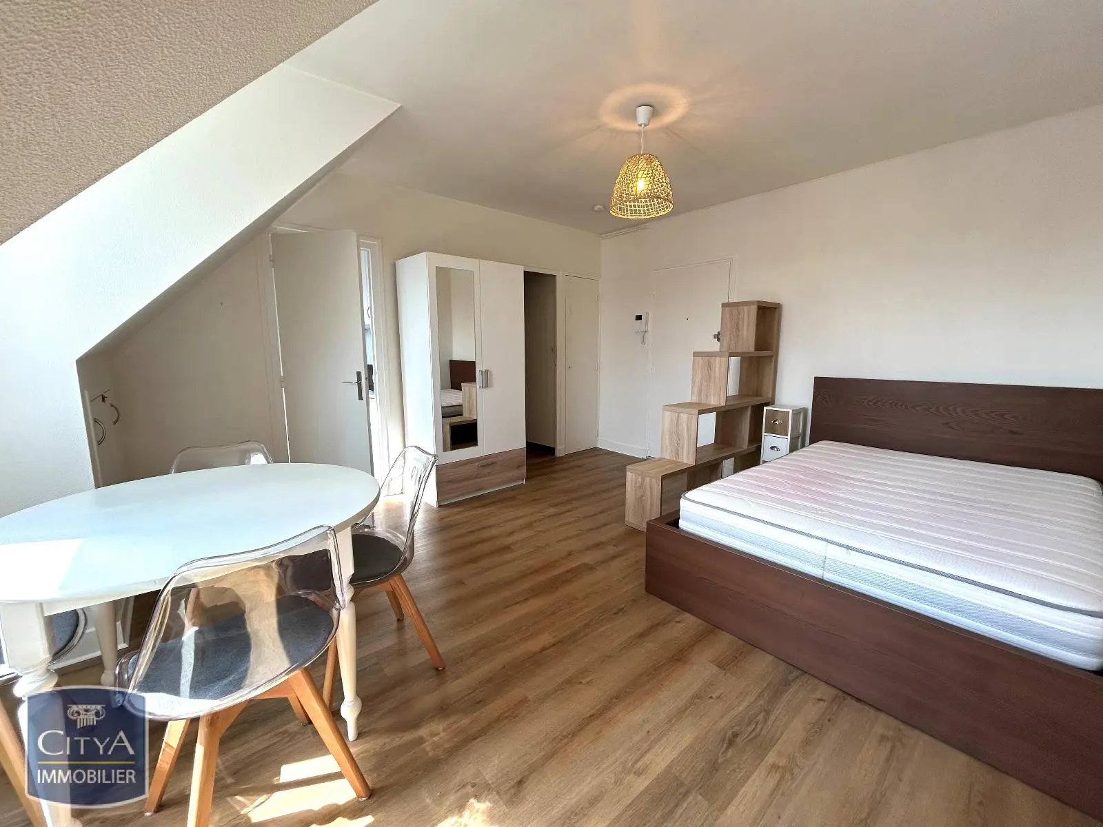 Photo 1 Appartement 1 pièce 26m²