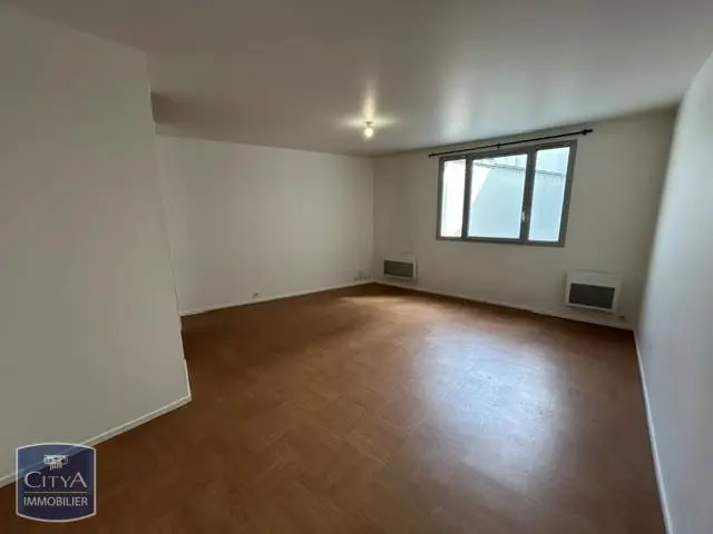 Photo 1 Appartement 1 pièce 31.87m²