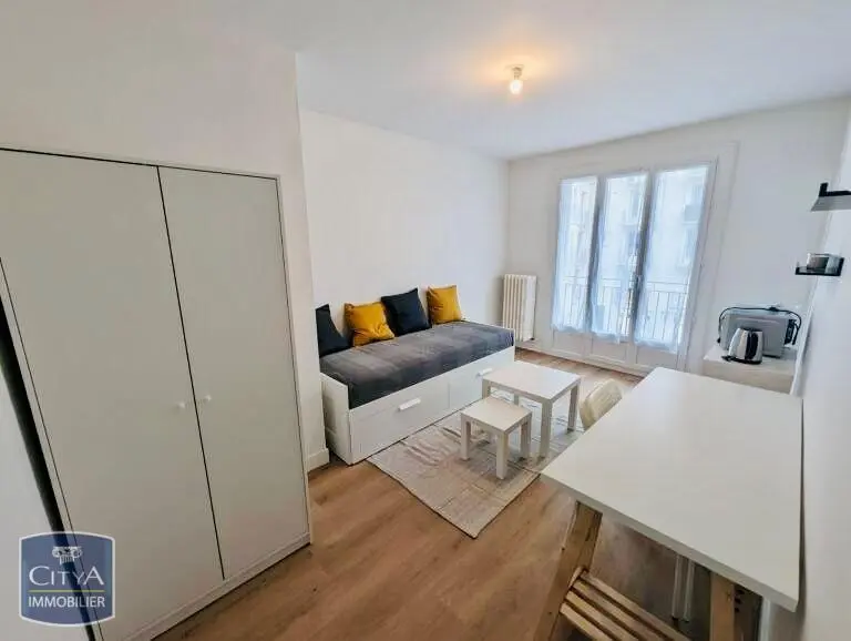 Photo 1 Appartement 1 pièce 18.3m²