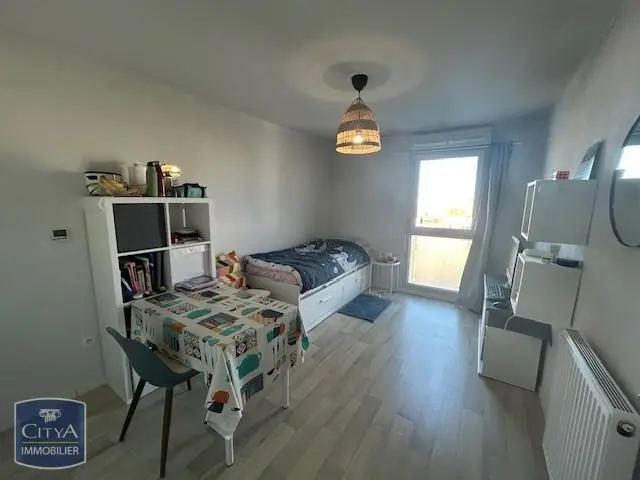 Photo 1 Appartement 1 pièce 19.54m²