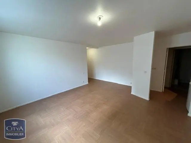 Photo 3 Appartement 1 pièce 31.87m²