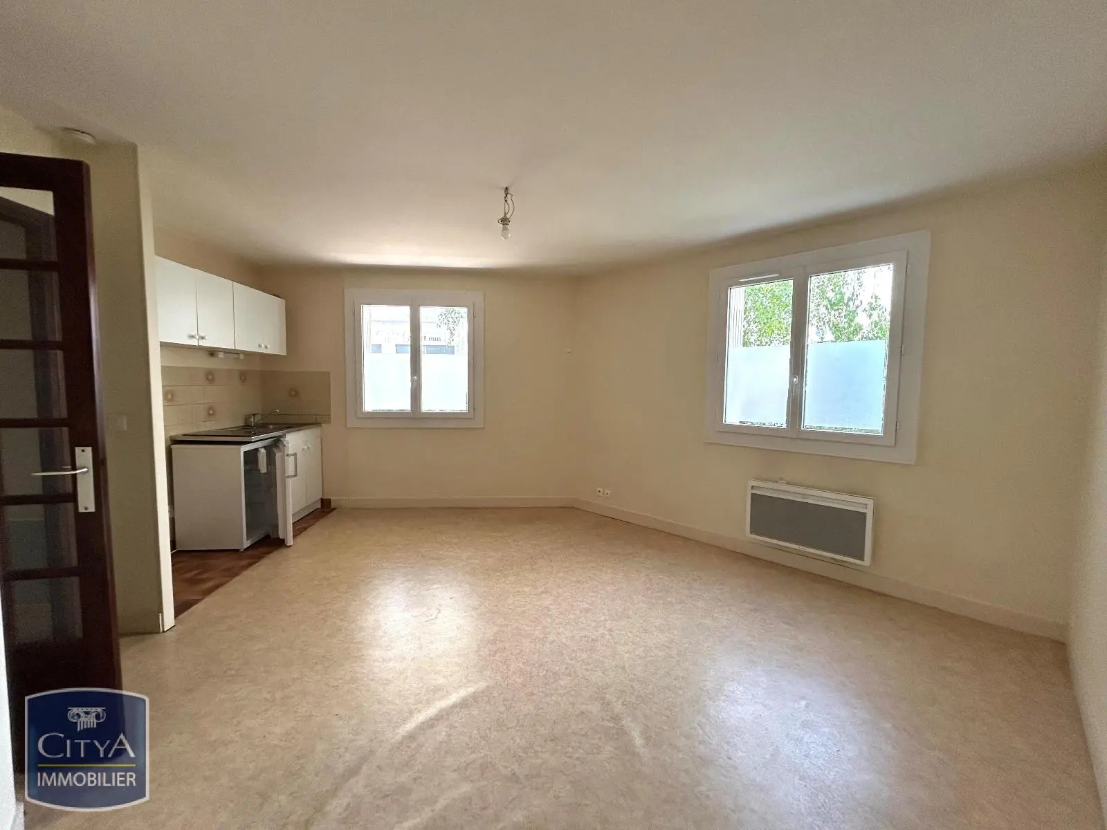 Photo 1 Appartement 1 pièce 25m²