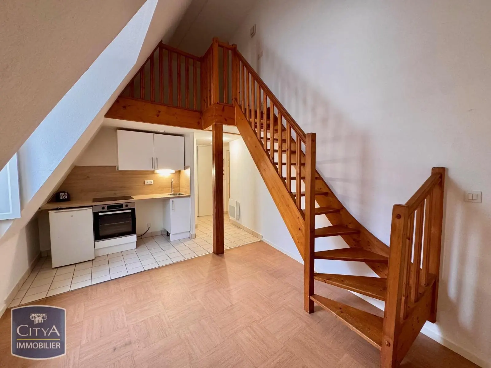 Photo 1 Appartement 1 pièce 24.62m²