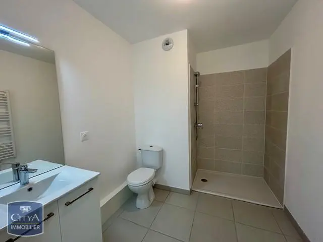 Photo 3 Appartement 1 pièce 31.84m²