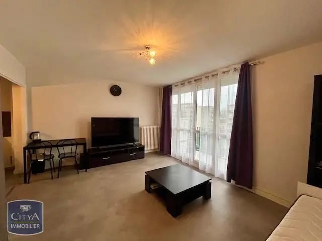 Photo 1 Appartement 1 pièce 27.67m²