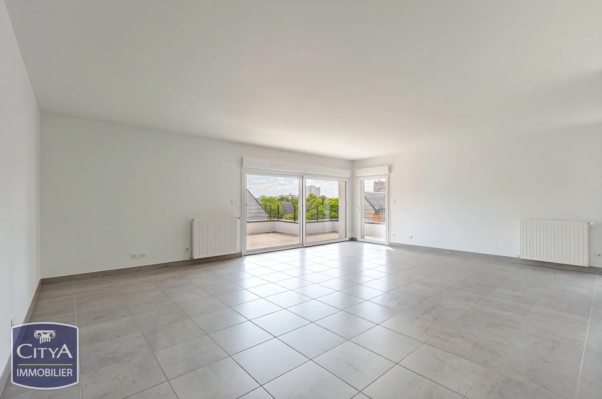 Photo 1 Appartement 5 pièces 101m²