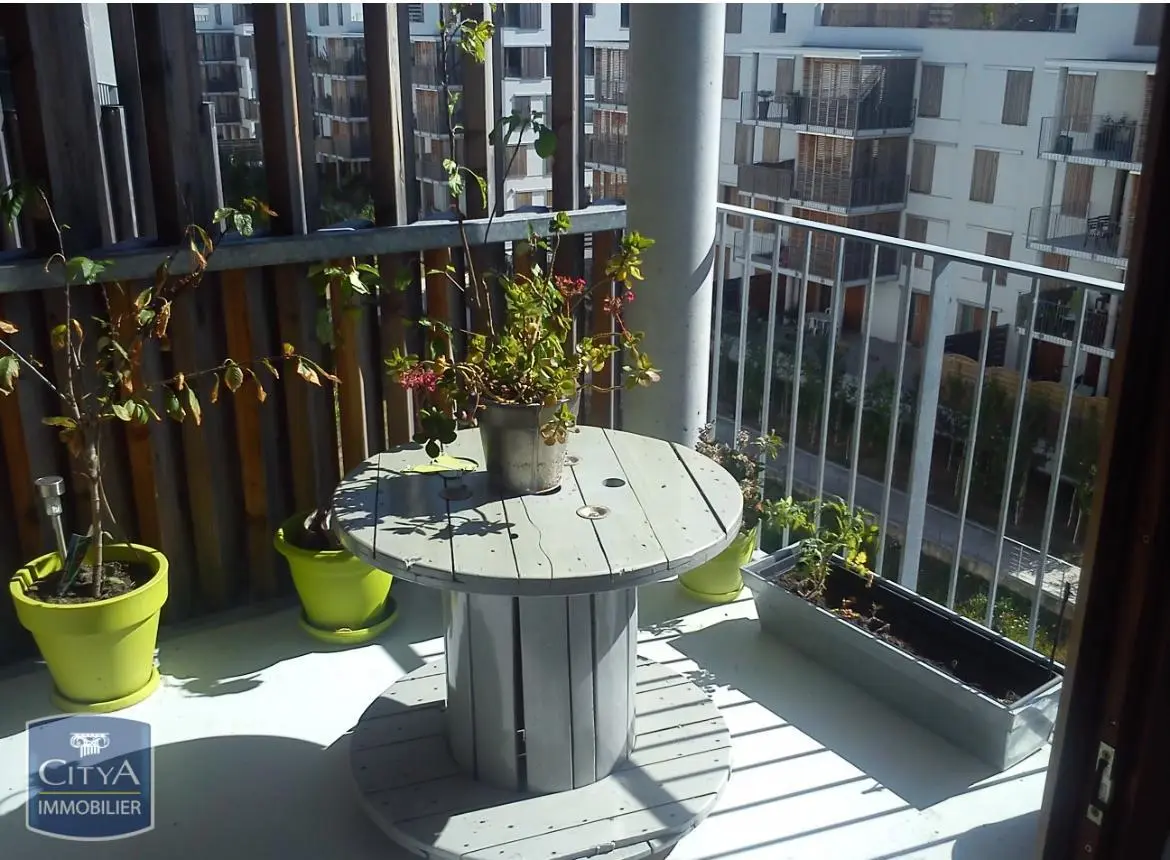 Photo 1 Appartement 1 pièce 30m²