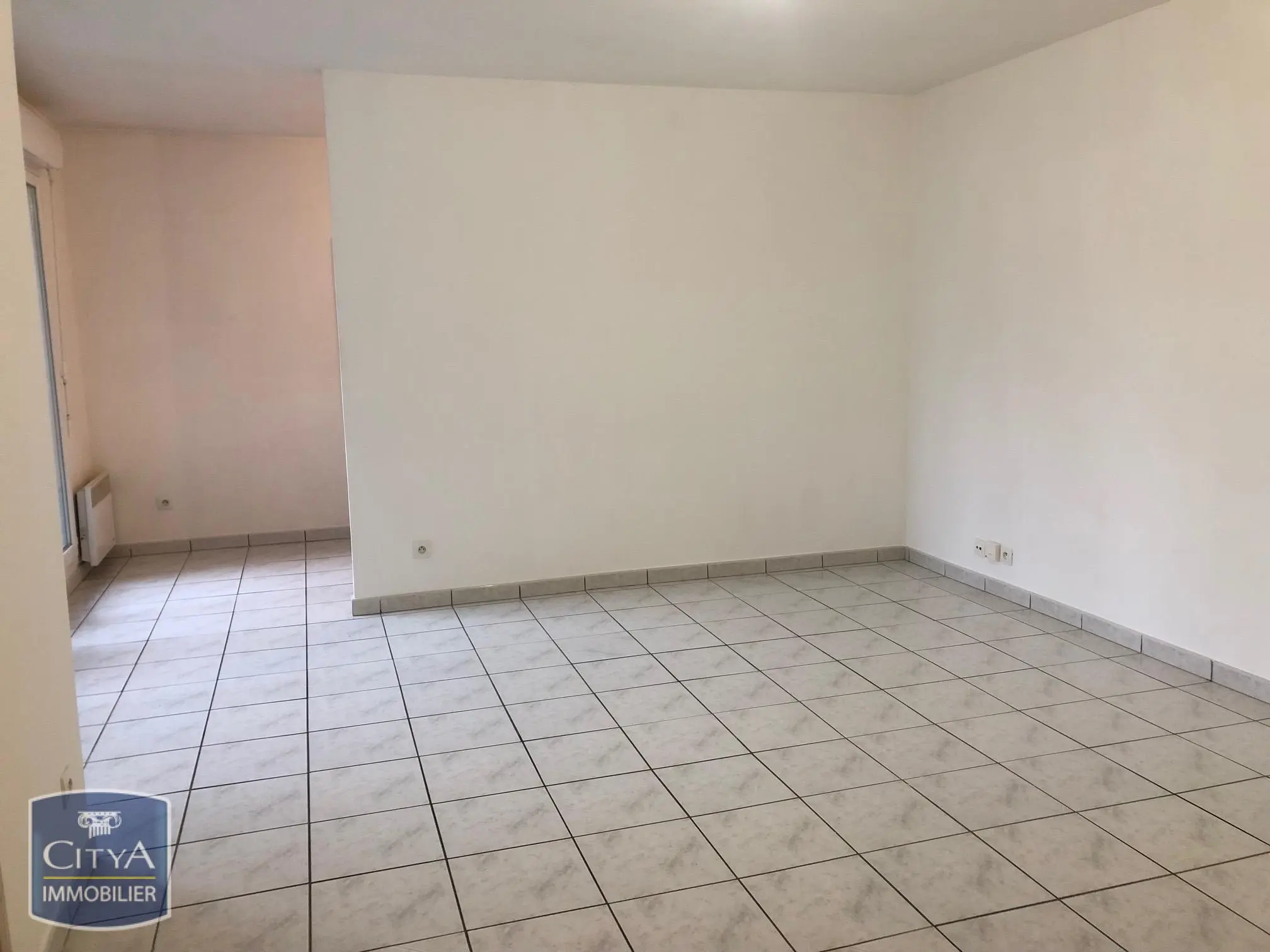 Photo 1 Appartement 1 pièce 31.54m²