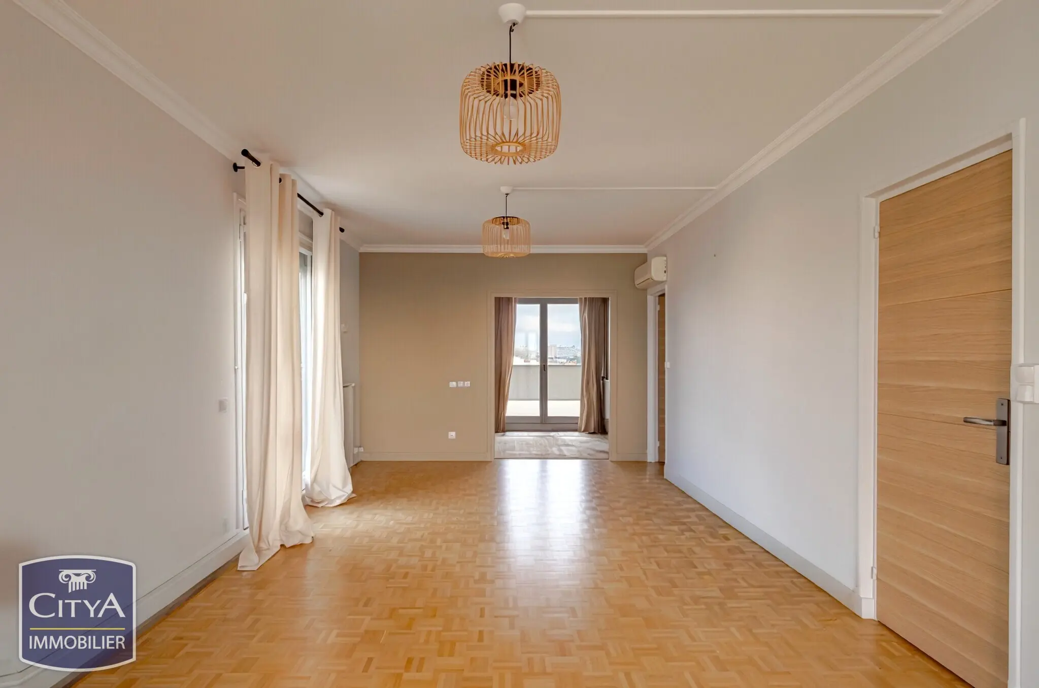 Photo 2 Appartement 4 pièces 93.14m²