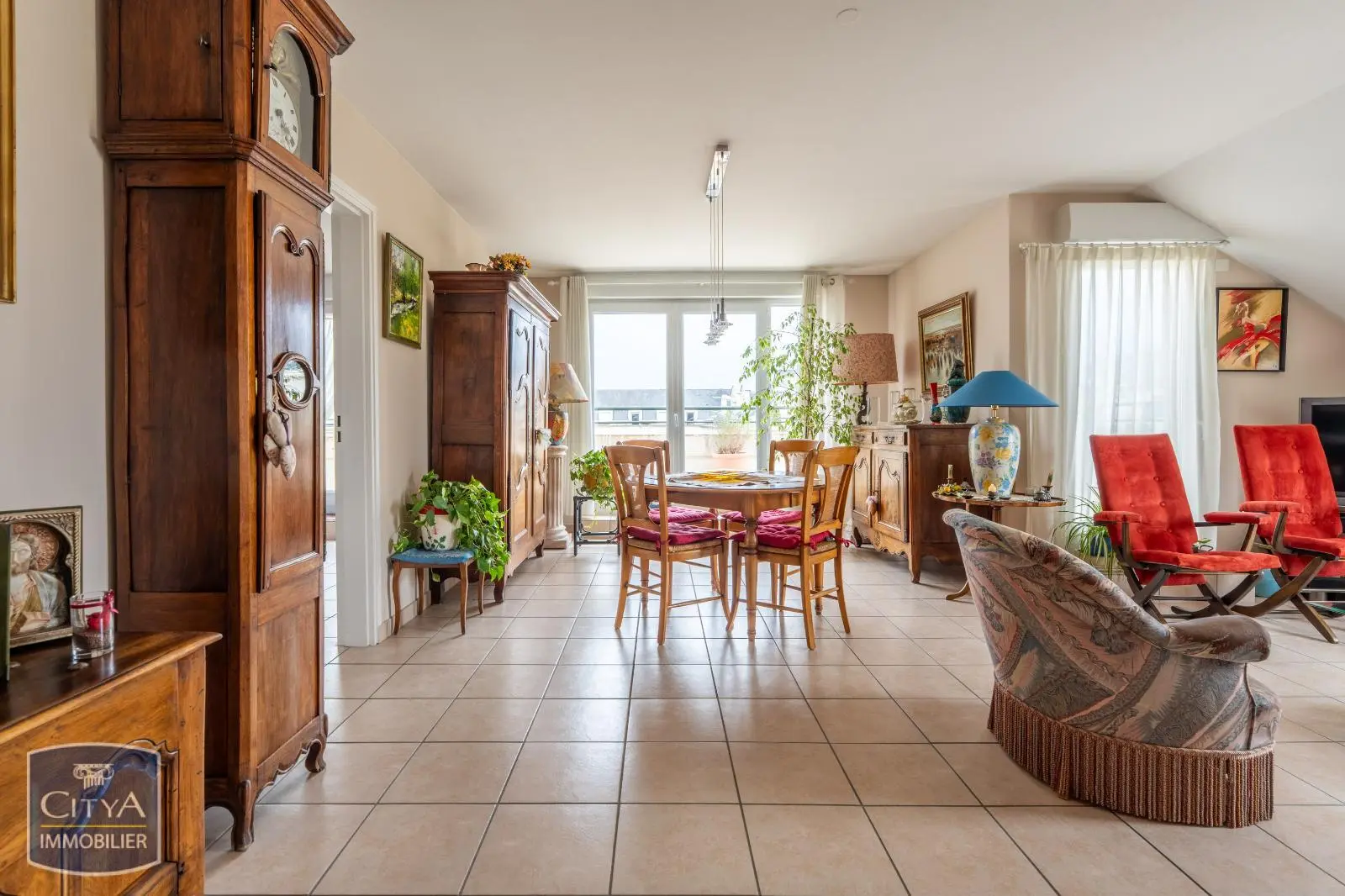 Photo 2 Appartement 5 pièces 118m²